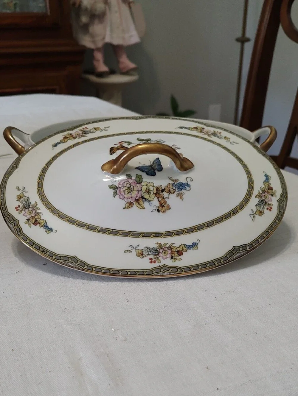 Noritake White Porcelain Covered Serving Tureen with Gold Trim and Floral Sprays